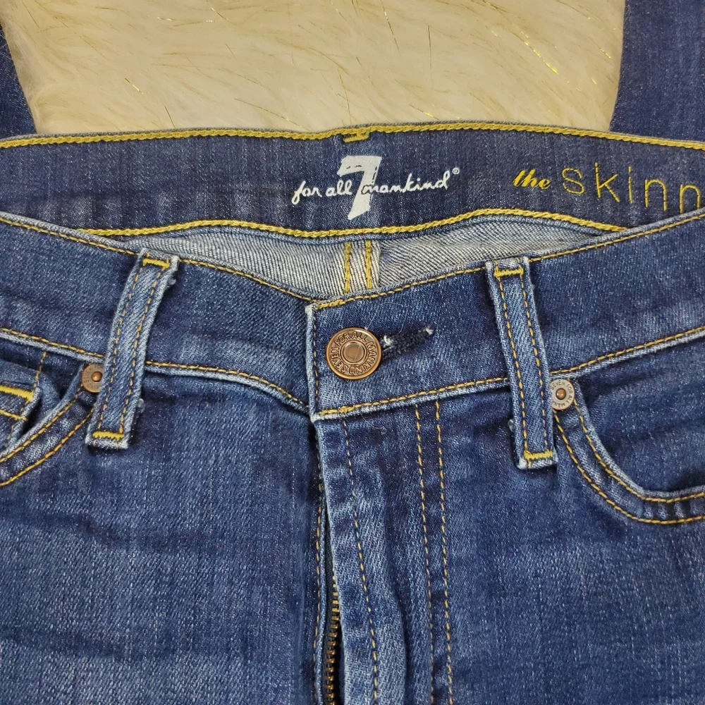 7 For all Mankind The Skinny Jean medium wash